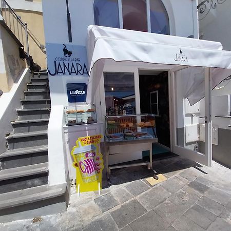 Appartamento Sotto La Terrazza Procida Esterno foto