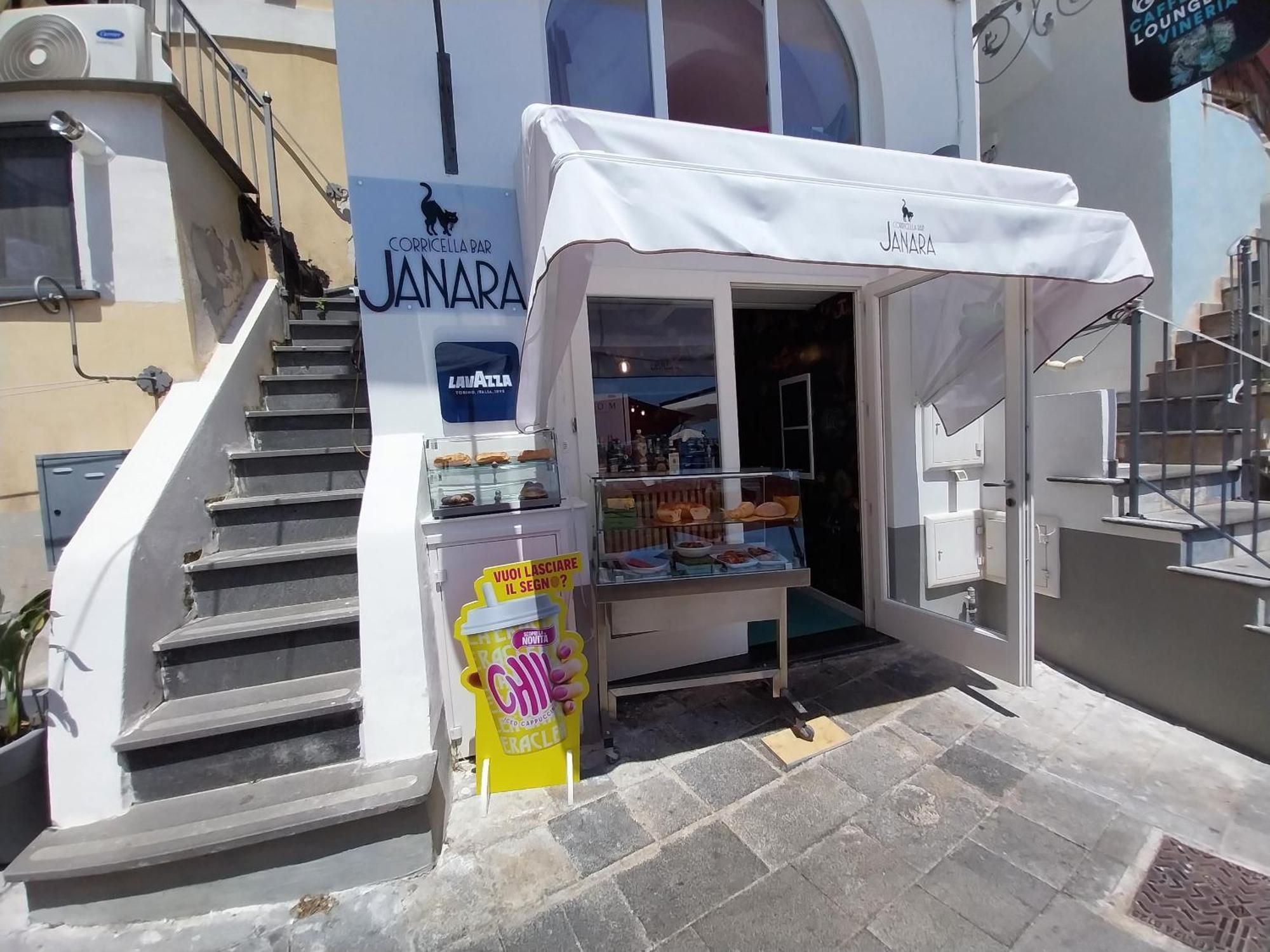 Appartamento Sotto La Terrazza Procida Esterno foto