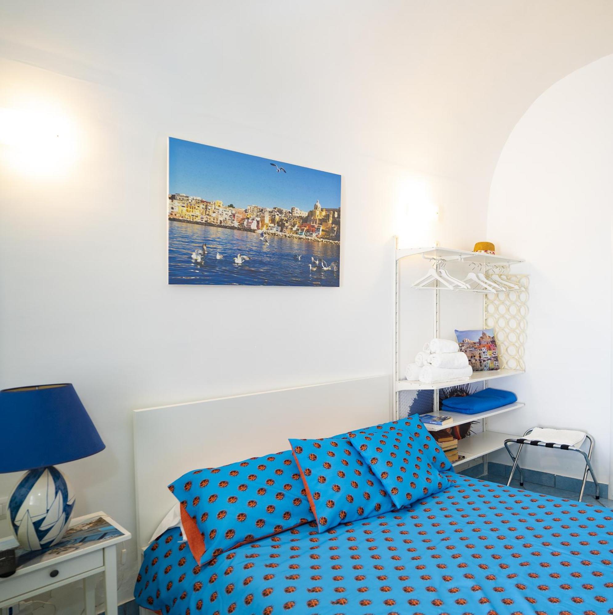 Appartamento Sotto La Terrazza Procida Esterno foto